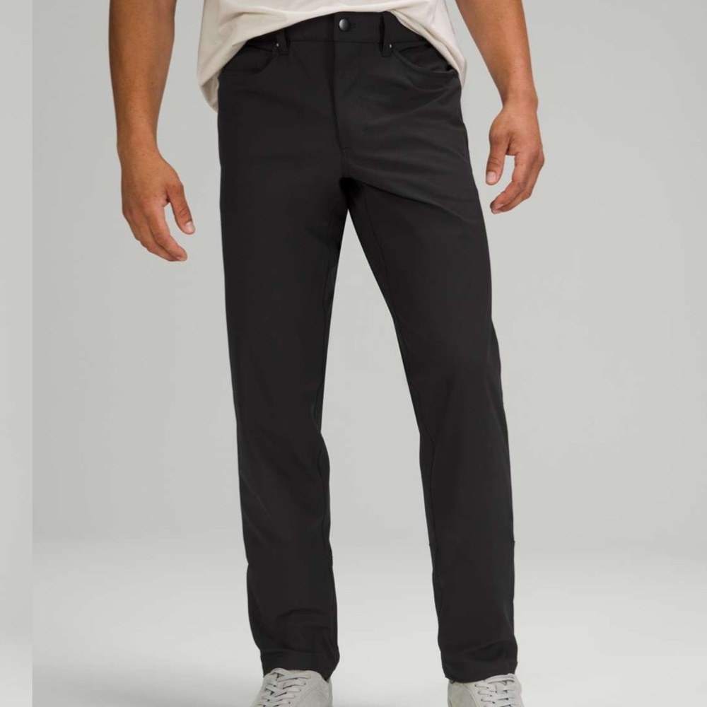 Lululemon ABC Pant Classic 32" *Warpstreme
Black size 36